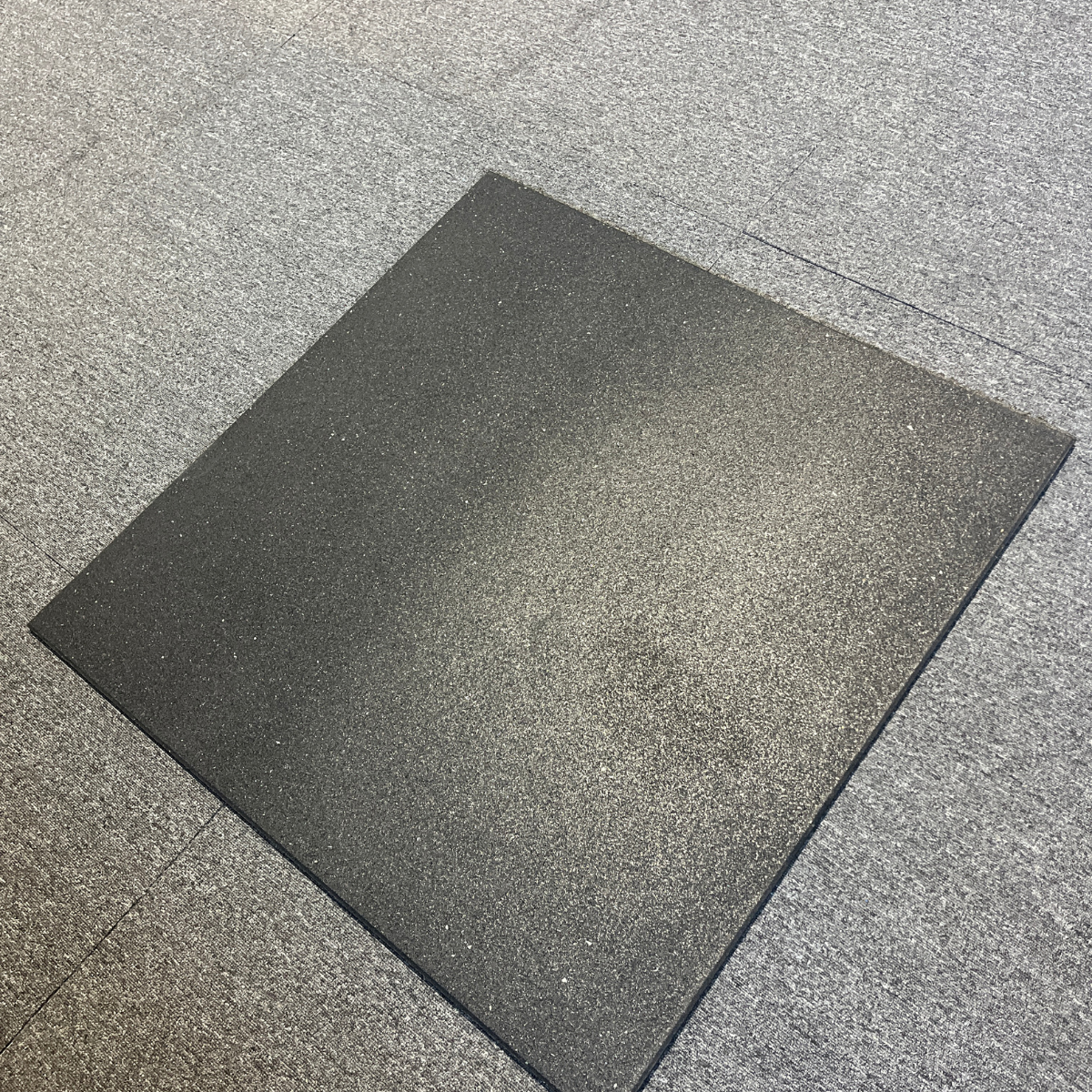 Commercial Rubber Gym Flooring Grey Fleck - 15mm (1m x 1m) | IN STOCK