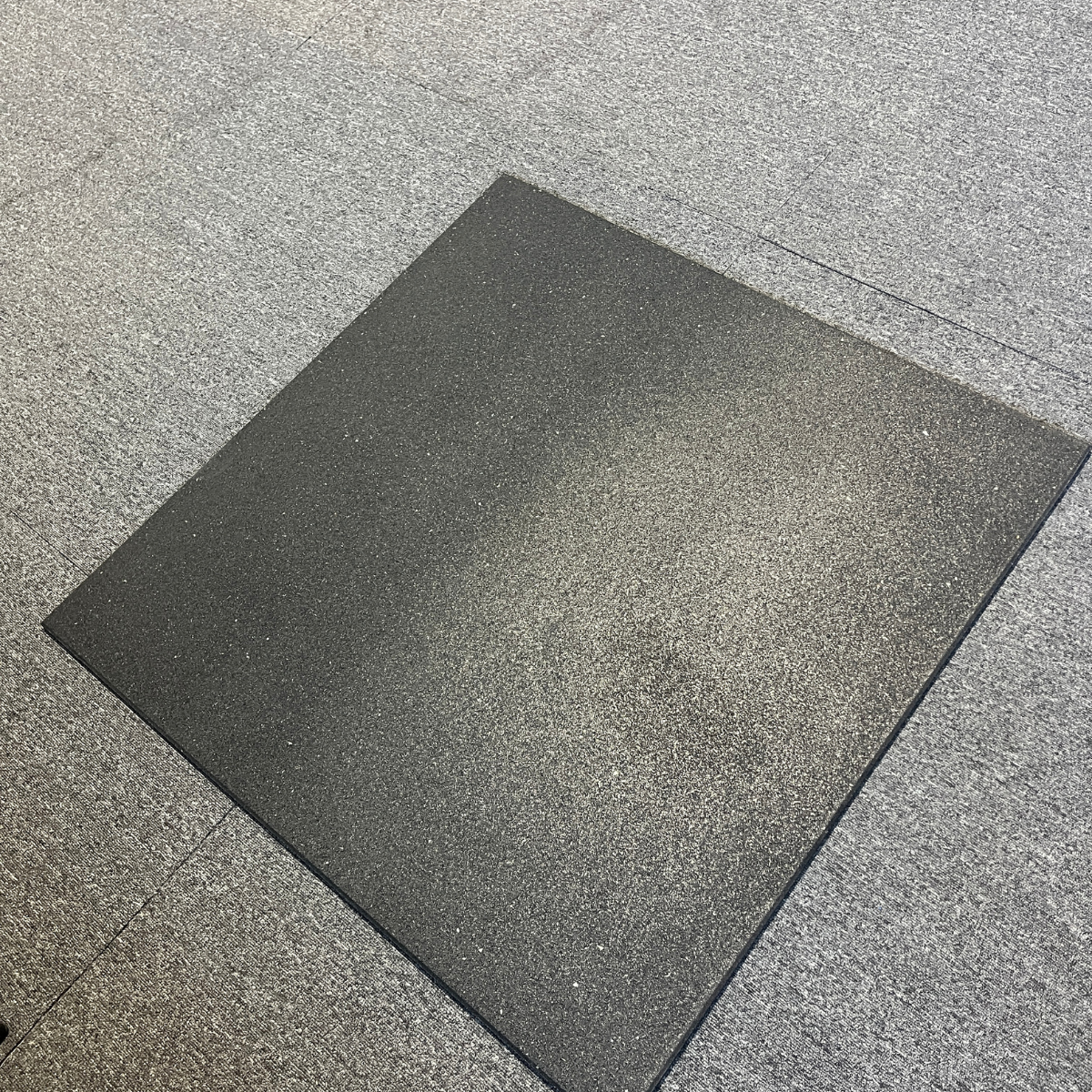 Commercial Rubber Gym Flooring Grey Fleck - 15mm (1m x 1m) | IN STOCK