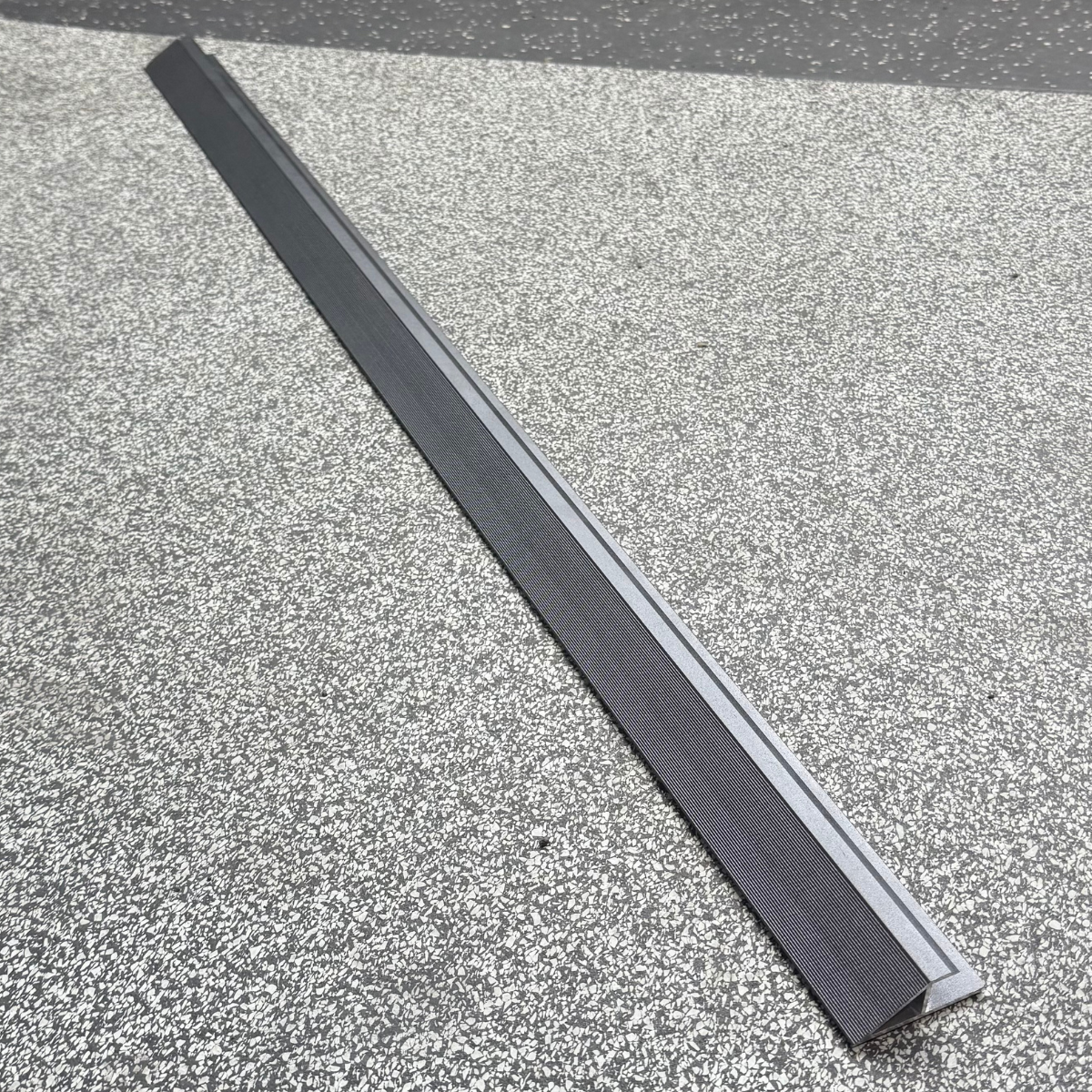 Aluminium mat edges