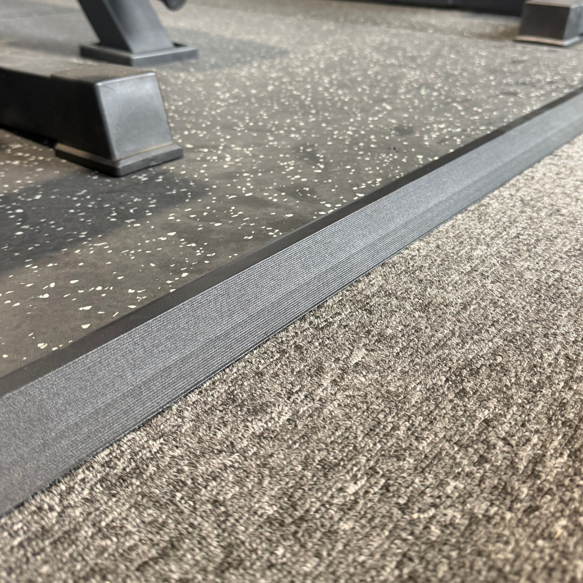 Aluminium mat edges