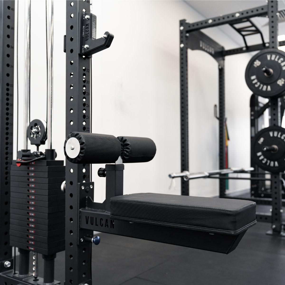 Lat-Pull Down Seat